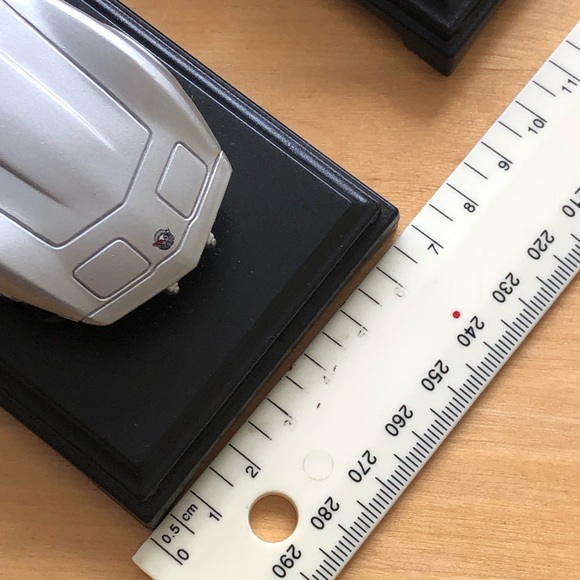 3 Maisto Collectible cars - Picture 7 of 7